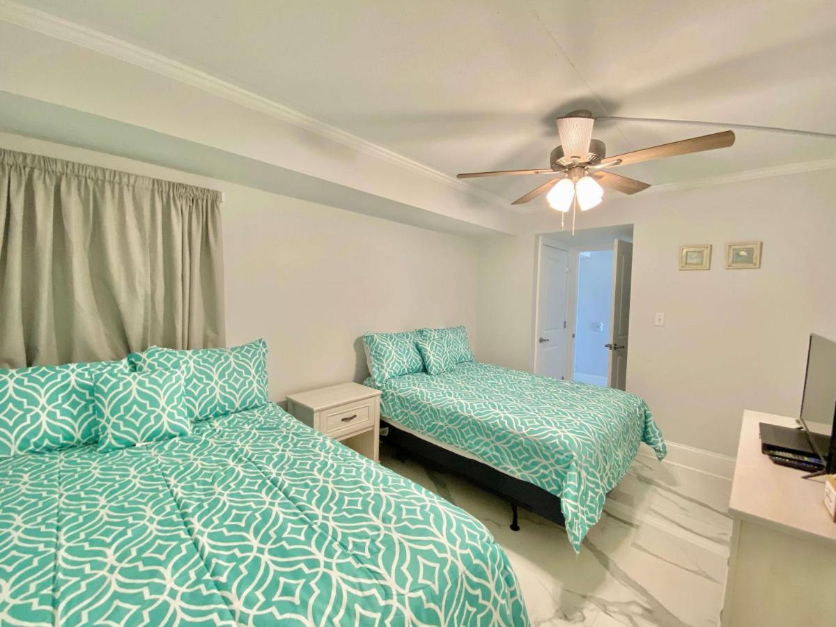 Island Winds East 202 By Albvr - Beautifully Renovated Beachfront Condo & Steps Away From Hangout & More! Gulf Shores Eksteriør bilde