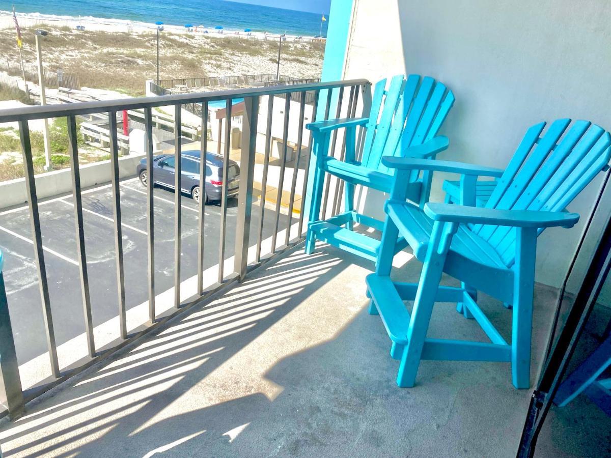 Island Winds East 202 By Albvr - Beautifully Renovated Beachfront Condo & Steps Away From Hangout & More! Gulf Shores Eksteriør bilde